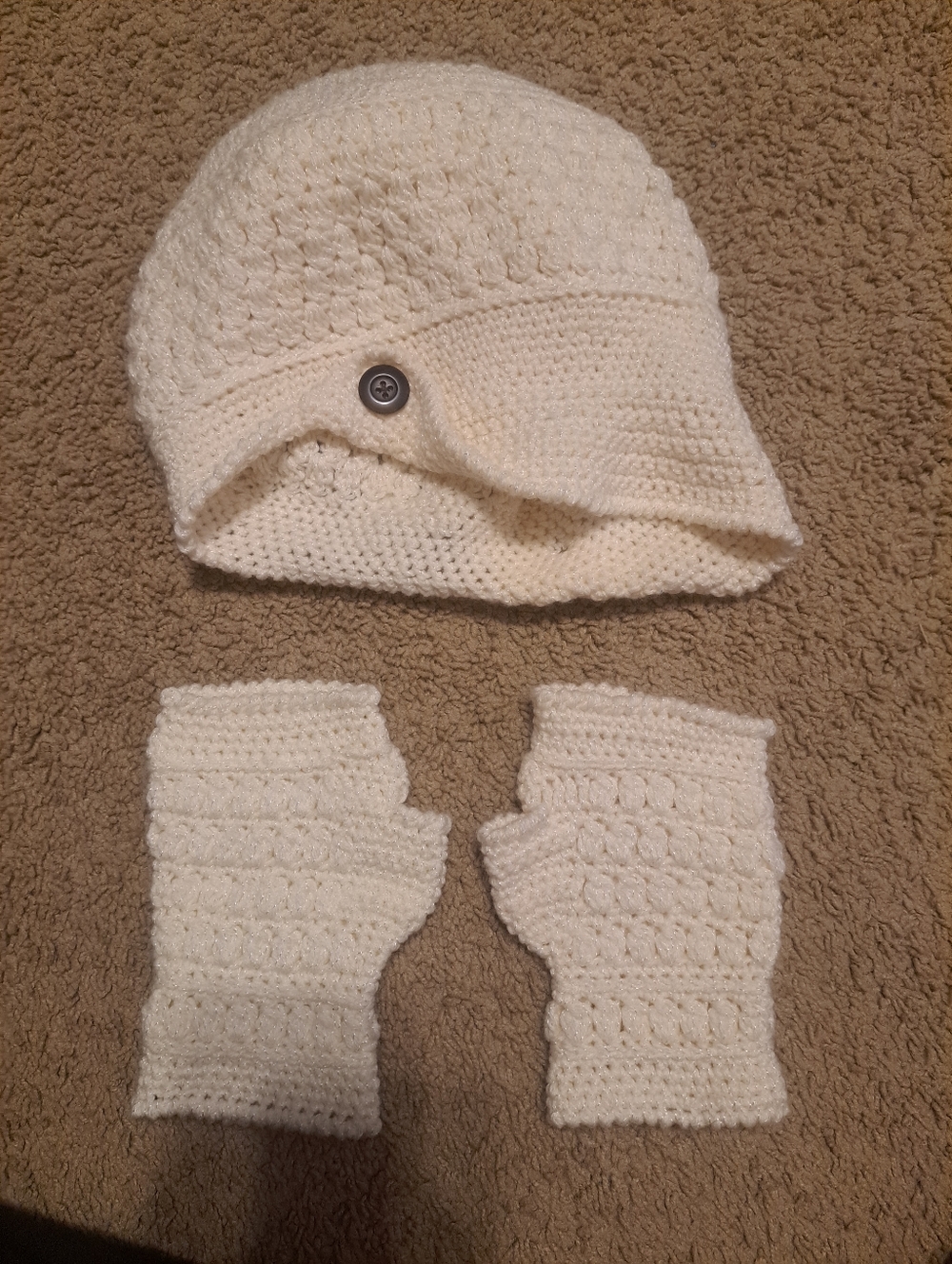 Knitted Hat And Glove Set